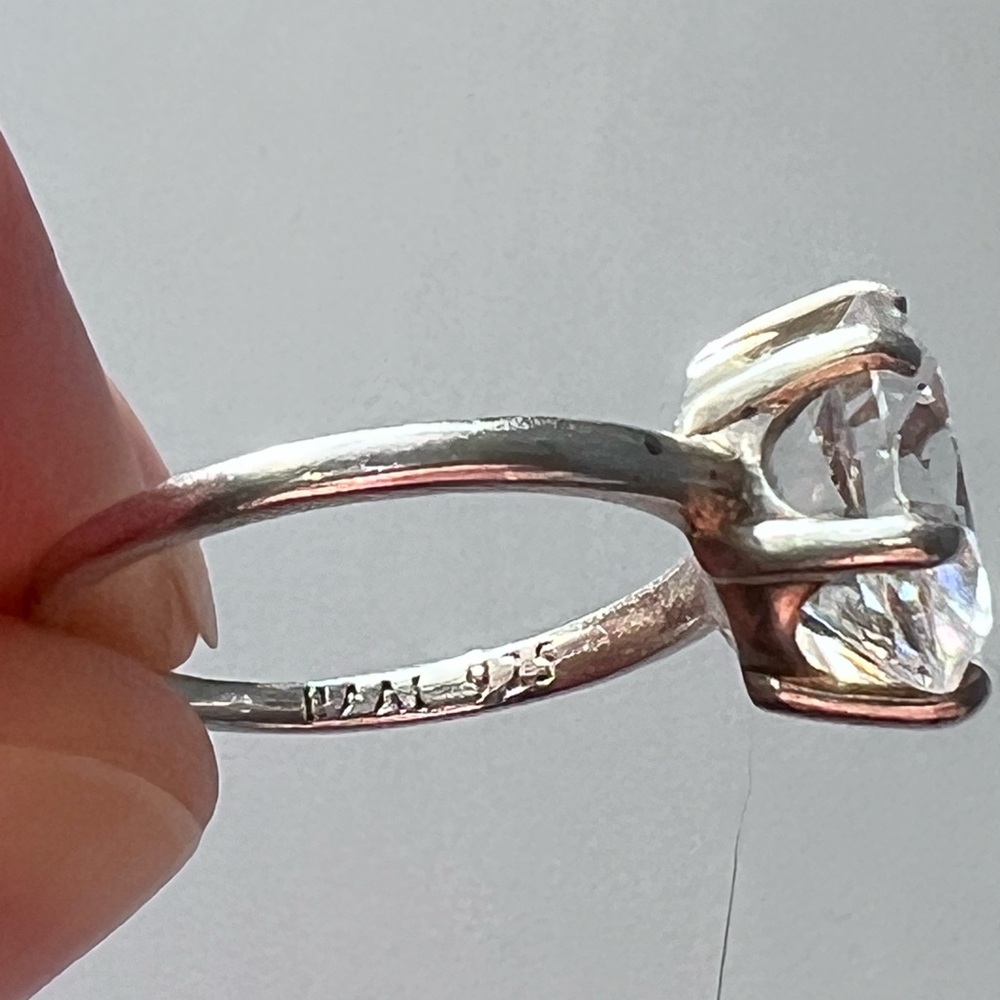 3 CT Oval Cut Cubic Zirconia Diamond Look Sterling Silver Engagement Ring 5.5 - Picture 6 of 6